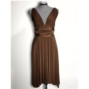CO-ME COMO Deep Plunge Sleeveless Dress Size Medium